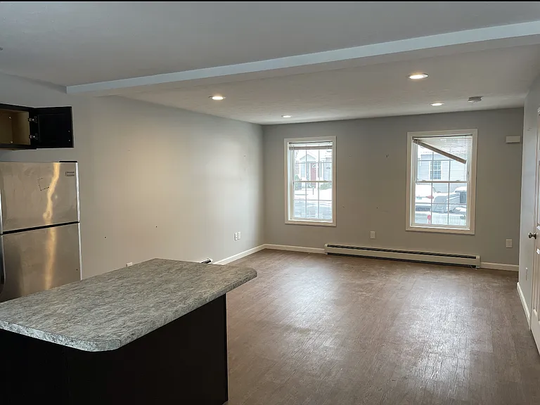 80 Lee St — Photo 6