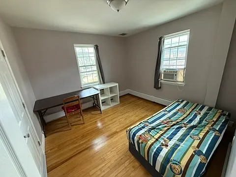 90 Boylston St #4 — Photo 5