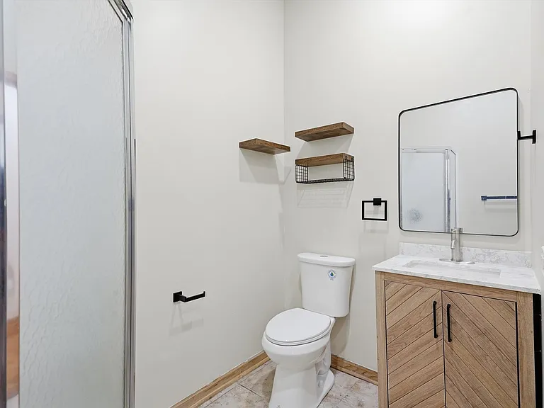 2723 N Clark St #2 — Photo 11