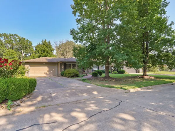 2444 S Mccann Avenue, Springfield, MO 65804