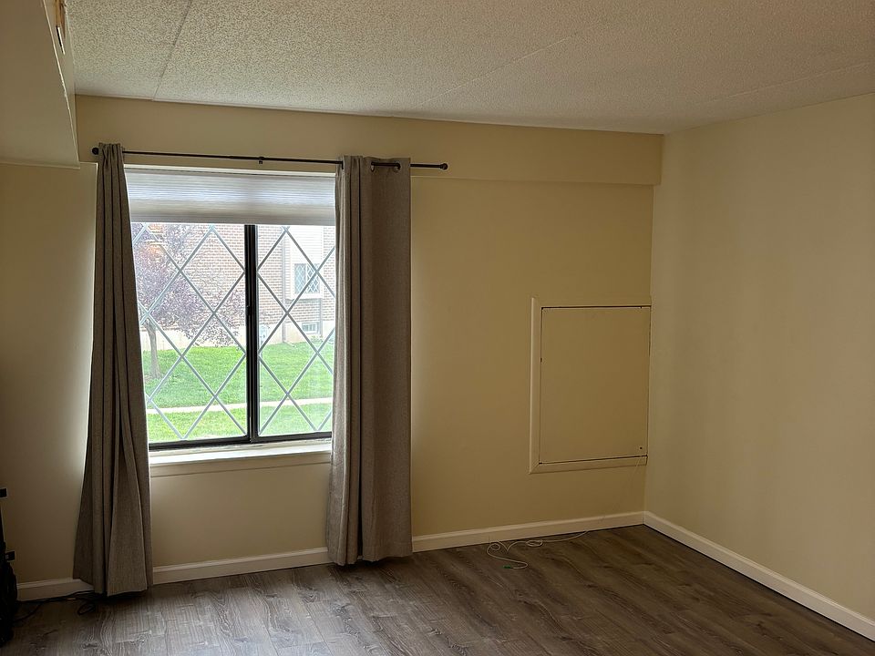 1st image of 5200 Hilltop Dr APT V15