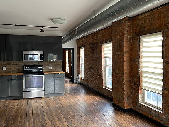 3rd image of 66 Douglass St APT 303