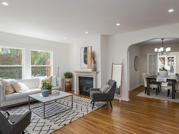 3rd image of 3748 La Selva Dr