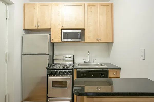 Rented by MNS | media 10