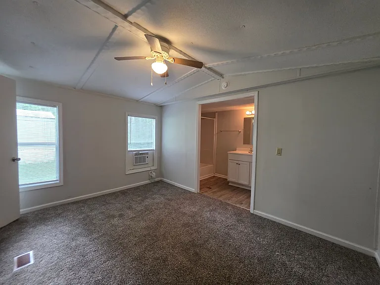 1133 Pickett Rd #6 — Photo 6