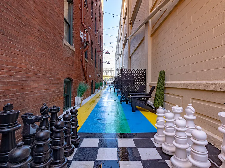 Rink Savoy Apartments — Photo 40