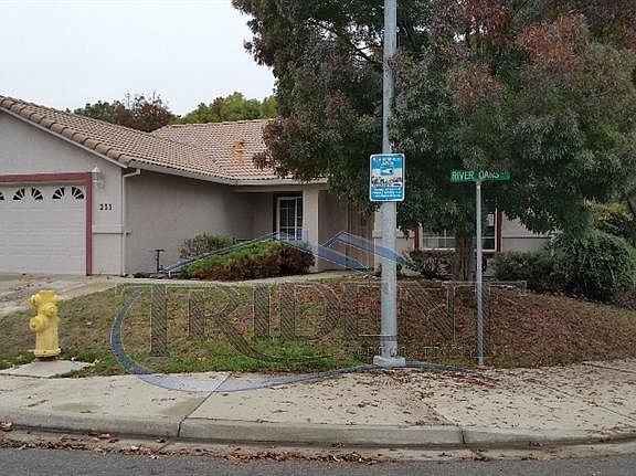 3rd image of 231 River Oaks Dr