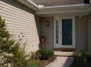 3998 Parkside Ct, Mount Joy, PA 17552