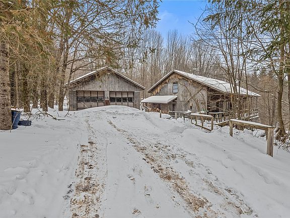 5th image of 216 Smith Rd