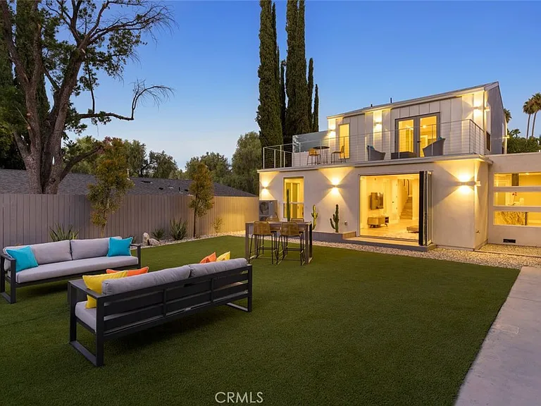 4731 Topanga Canyon Blvd — Photo 47