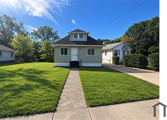 3 bed, 1017 sqft, $1,595 — Photo 2