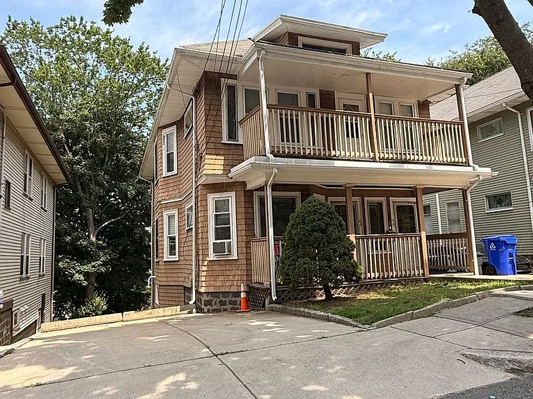 46 Langley Rd — Photo 34