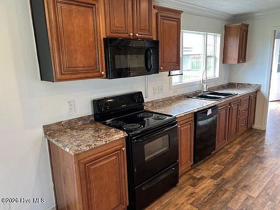 3rd image of 229 Rhodes Pond Road