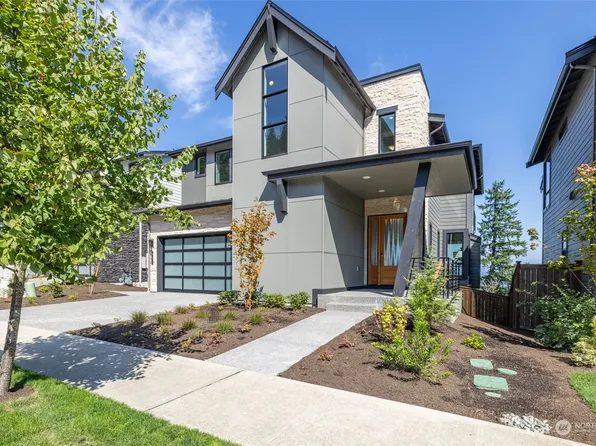 532 Viewcrest Drive NW, Issaquah, WA 98027