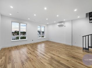 862 E 35th St #4-A, Brooklyn, NY 11210