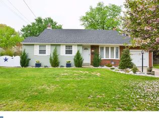 906 Oak Ave, Delran, NJ 08075
