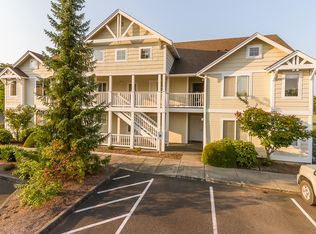 236 W Maberry Dr APT 201, Lynden, WA 98264