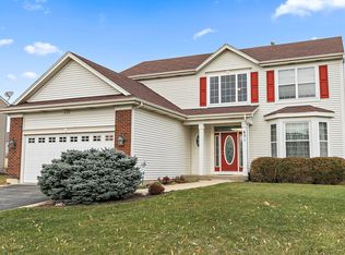 631 Windett Ridge Rd, Yorkville, IL 60560
