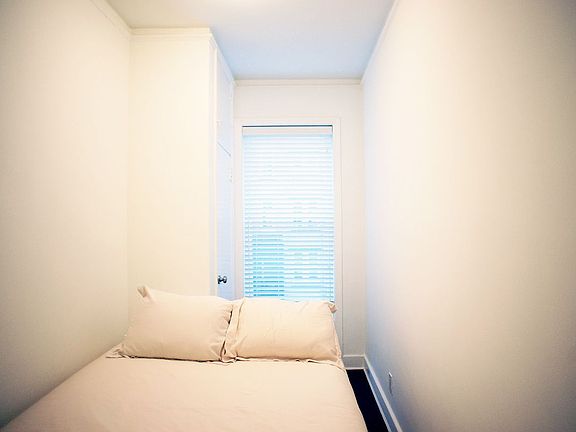 2nd image of 53 E 67th St APT 4B