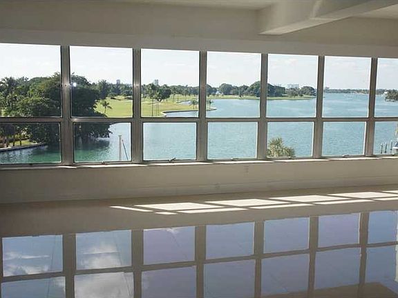 4th image of 9100 W Bay Harbor Dr #5D