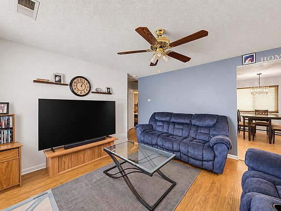 2nd image of 1760 Henry Ave