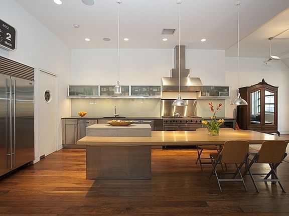 4th image of 195 Hudson St APT 3E