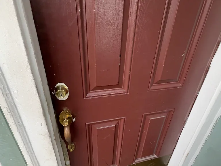 527 S Sullivan St — Photo 11