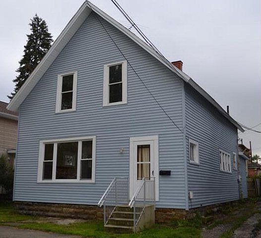 1st image of 209 W Atwood St
