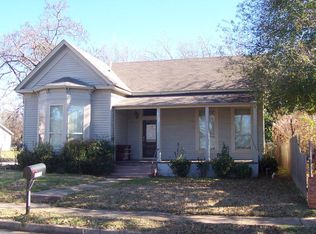1112 N Queen St, Palestine, TX