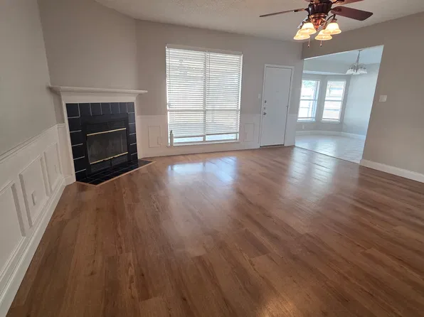 5100 Cedar Springs Dr, Fort Worth, TX 76179