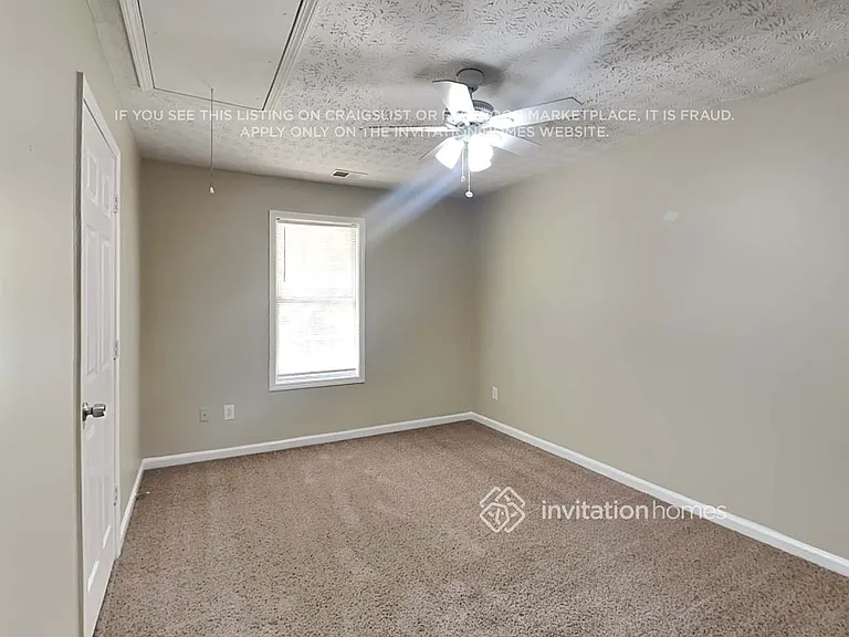 9009 Jimmy Lee Cir — Photo 16