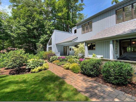 2nd image of 7520 Muirwood Ct