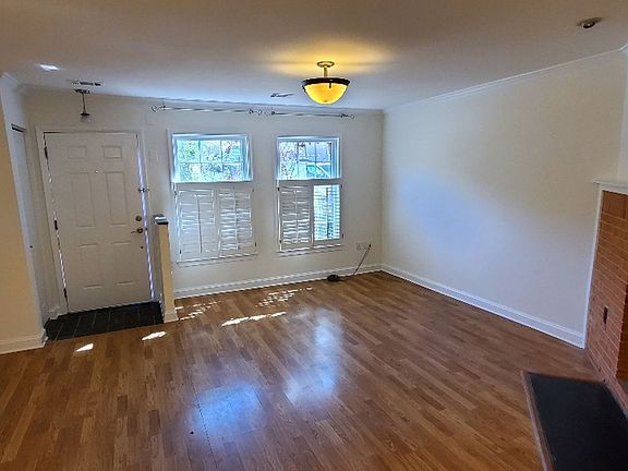 2nd image of 809 Gibbon St
