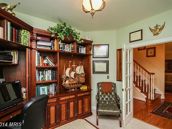 3rd image of 89 Cherry Hill Dr