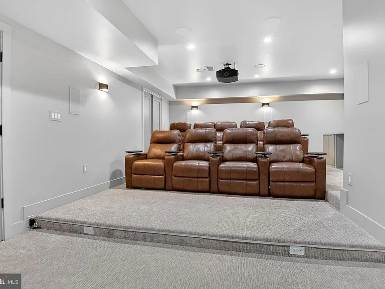 1218 Karig Pl — Photo 24