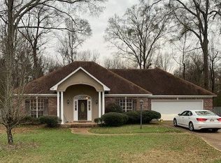 116 Wildwood Blvd, Jackson, MS 39212