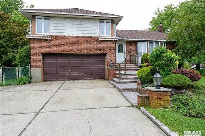 1st image of 5 Rosewood Dr