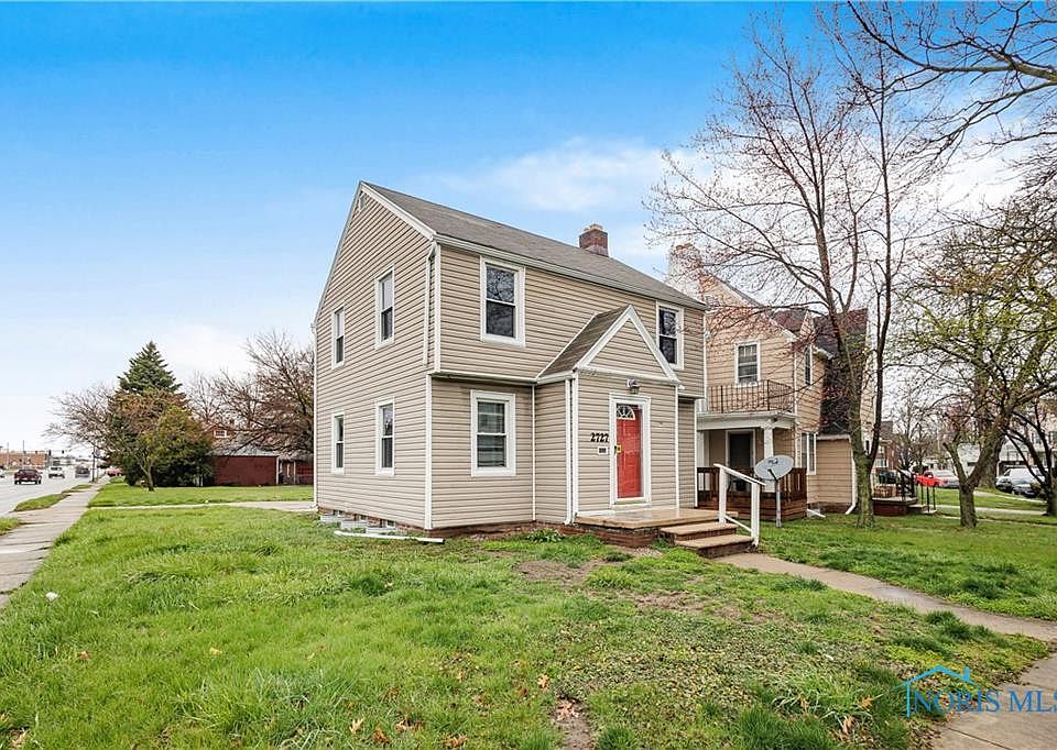 1st image of 2727 Bryn Mawr Dr