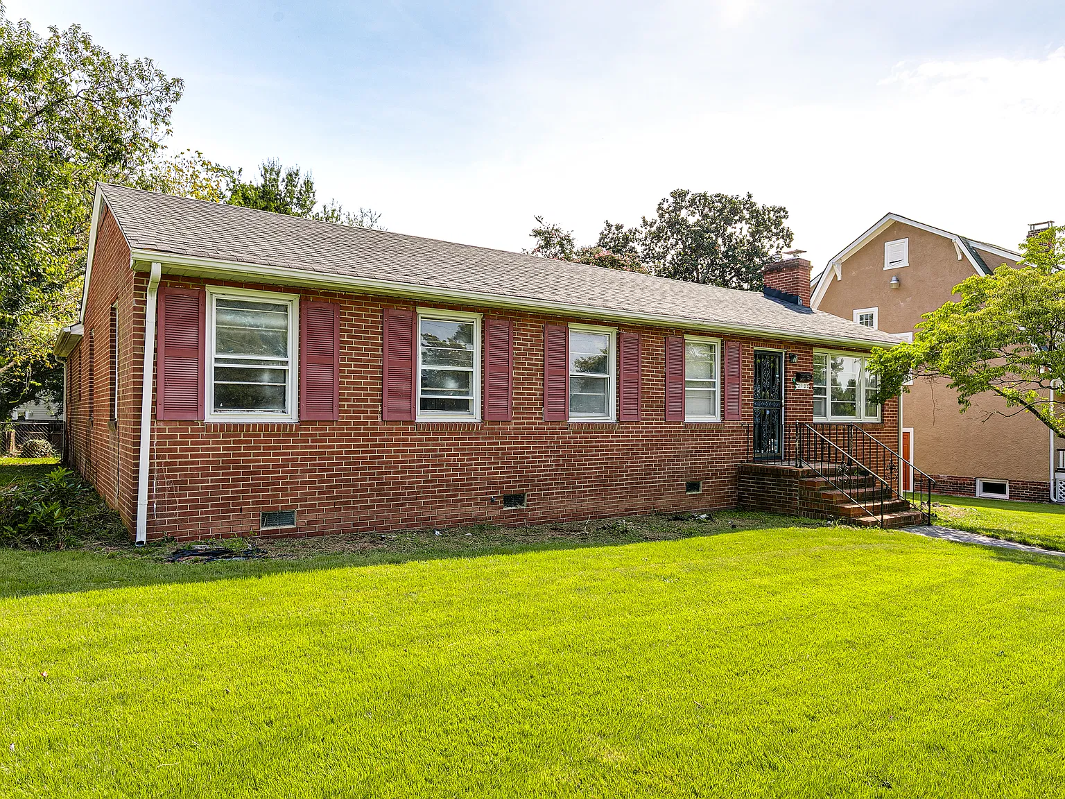 3 bed, 1.5 bath, 1676 sqft, $2,164 — Photo 4
