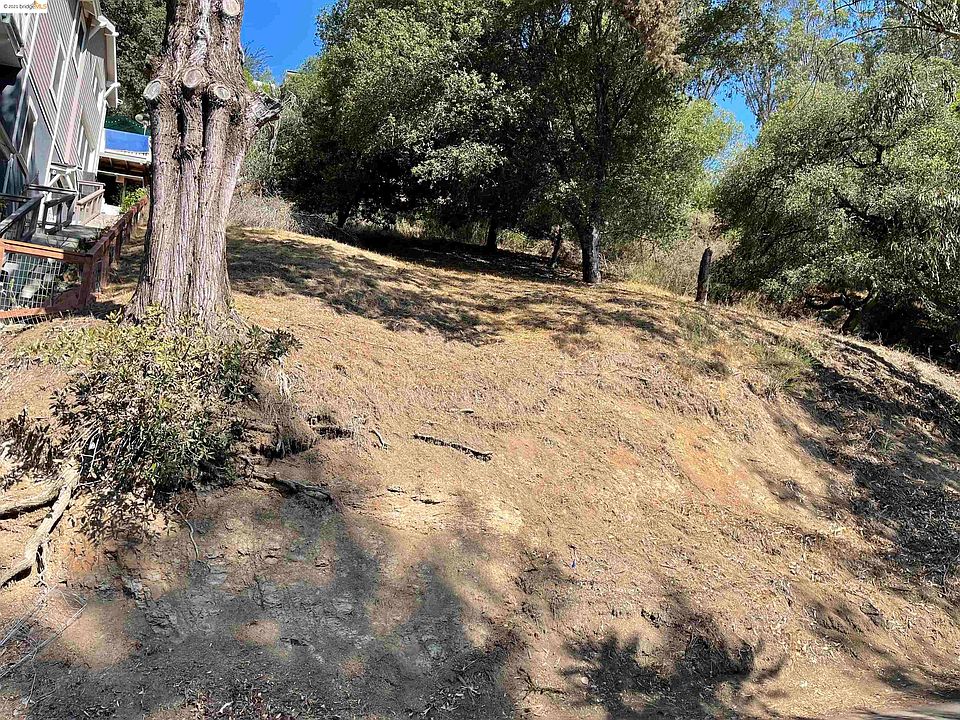 1st image of Arrowhead Dr