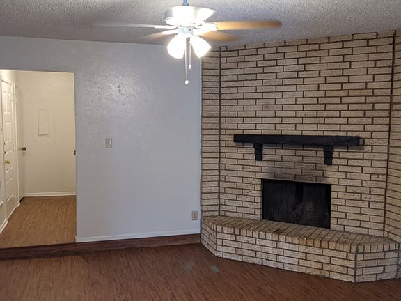 3rd image of 7416 Davis Blvd #B