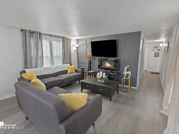 9599 Brayton Dr #414, Anchorage, AK 99507