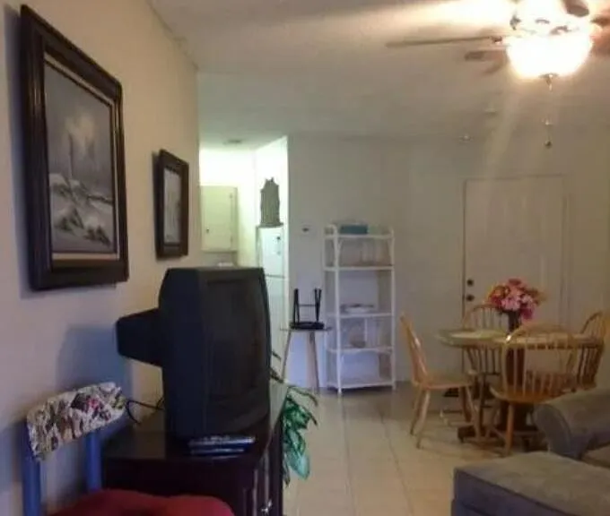 1971 NE Collins Cir #20 — Photo 8