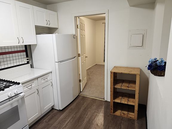 5th image of 810 Quince Orchard Blvd APT T1