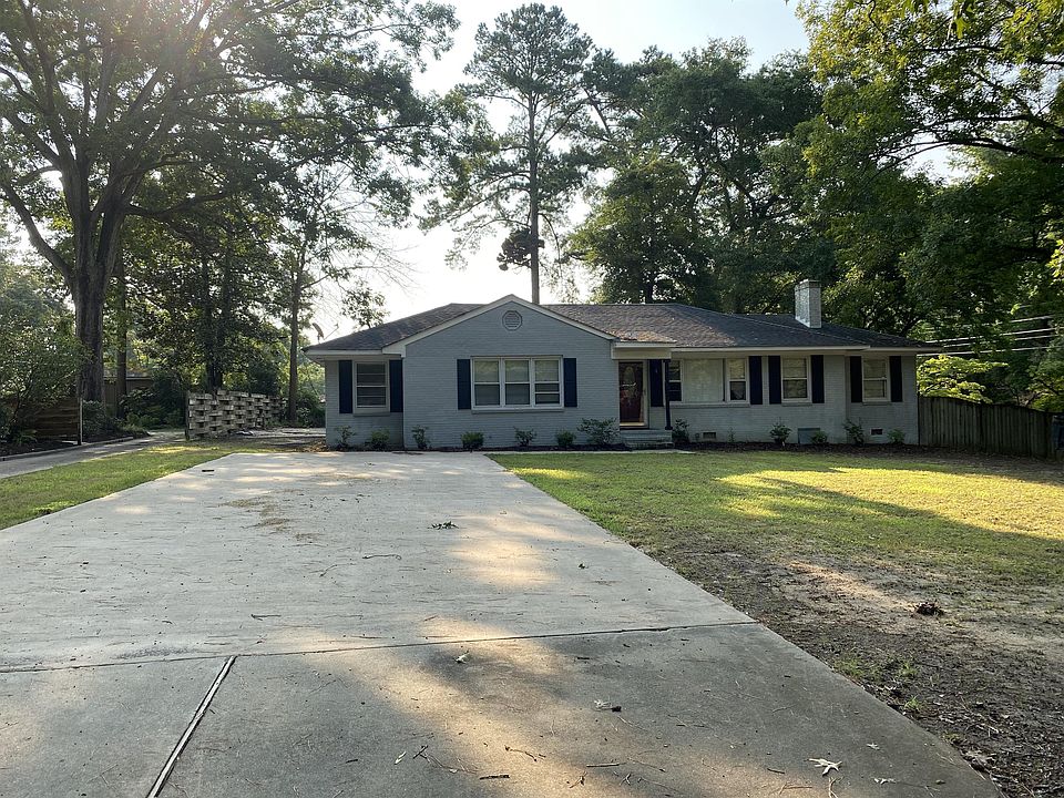 1st image of 1810 Forest Hill Dr