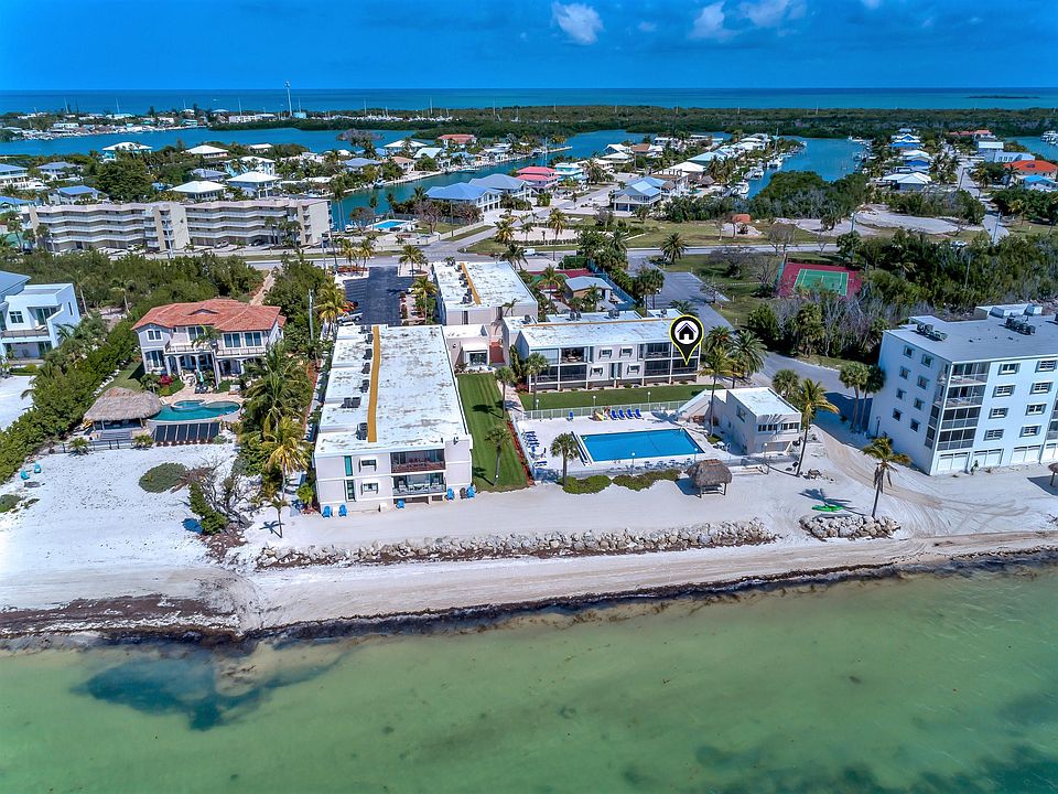 1st image of 133 Coco Plum Dr #28