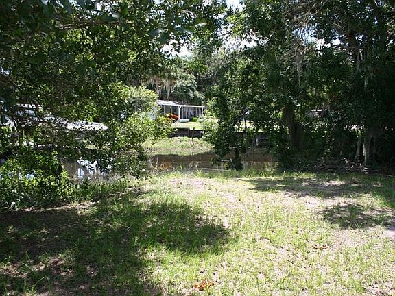 2nd image of 611 Breezeway Ct
