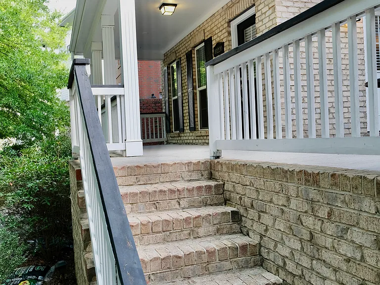 10220 Vanguard Pkwy — Photo 2