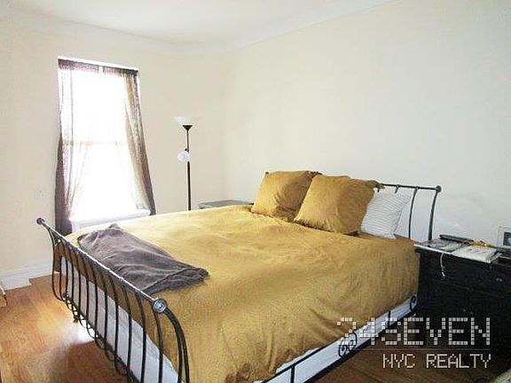 4th image of 101 W 85th St APT 5-2