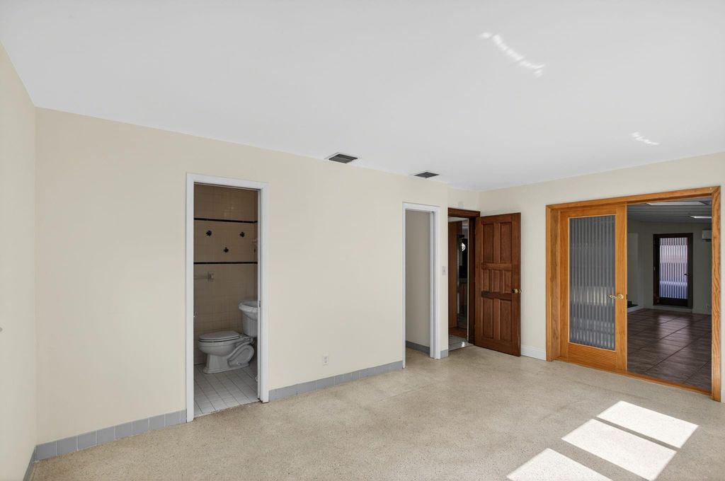 2580 SE 5th Court, photo 8